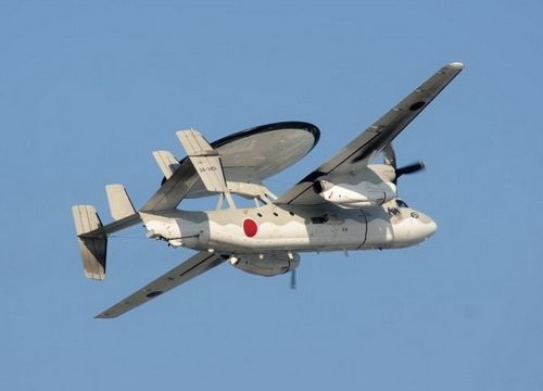Máy bay cảnh báo sớm E-2C Nhật Bản