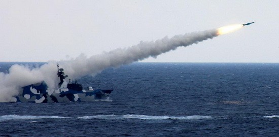 Ngày 26 tháng 7 năm 2013, Hạm đội Nam Hải tiến hành tập trận trên Biển Đông
