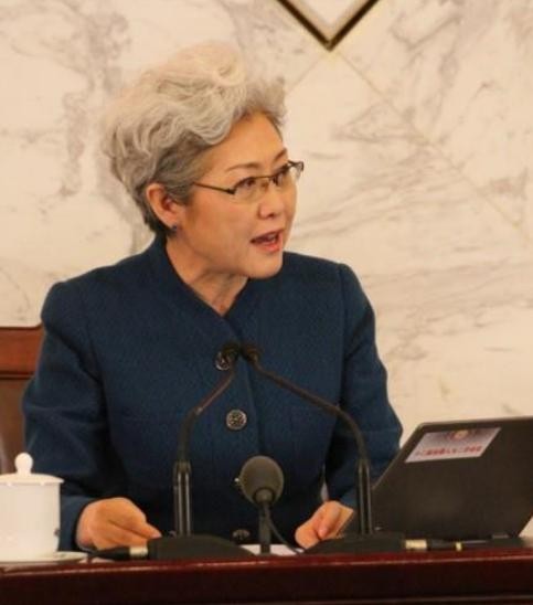Phó Oánh - chủ nhiệm Ủy ban đối ngoại Quốc hội Trung Quốc, người được cho là nói năng linh hoạt. Không biết bà sẽ ngụy biện như thế nào về hành động xâm lược Biển Đông của Trung Quốc hiện nay.