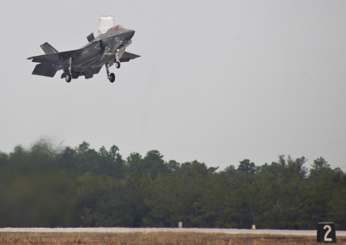 Máy bay chiến đấu F-35B tại căn cứ Eglin, không quân Mỹ ngày 25 tháng 2 năm 2014