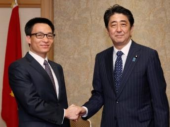 Ngày 23 tháng 5 năm 2014, Phó Thủ tướng Vũ Đức Đam có cuộc hội kiến với Thủ tướng Nhật Bản Shinzo Abe