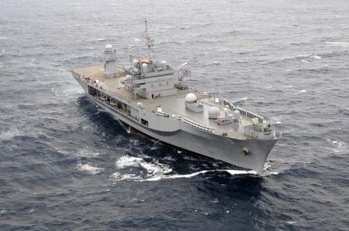 Ngày 11 tháng 3 năm 2014, tàu chỉ huy đổ bộ USS Blue Ridge của Hạm đội 7, Hải quân Mỹ tuần tra trên Biển Đông.