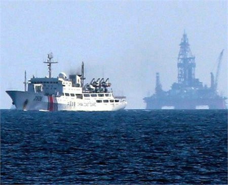 Hải cảnh 2506 được cho là tàu cảnh sát biển lớn nhất của Trung Quốc cùng giàn khoan 981 xâm lược vùng đặc quyền kinh tế và thềm lục địa của Việt Nam.