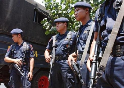 Súng AK cỡ nồng 5,56 mm của Lực lượng cảnh sát đặc nhiệm Indonesia, do Trung Quốc chế tạo