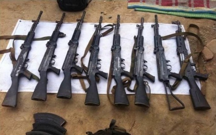 Báo chí Myanmar cho biết, họ thu được 8 khẩu súng tiểu liên do Trung Quốc chế tạo
