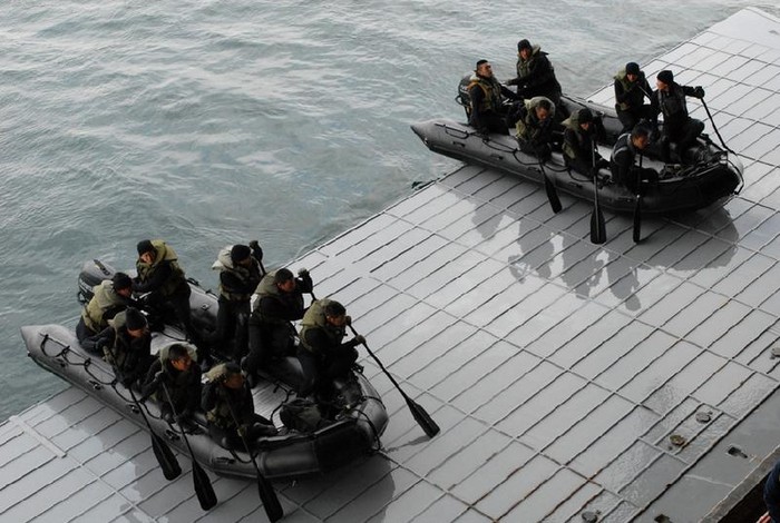 Đơn vị WAIR, Lực lượng Phòng vệ Mặt đất tiến hành tập trận bí mật tác chiến trên biển