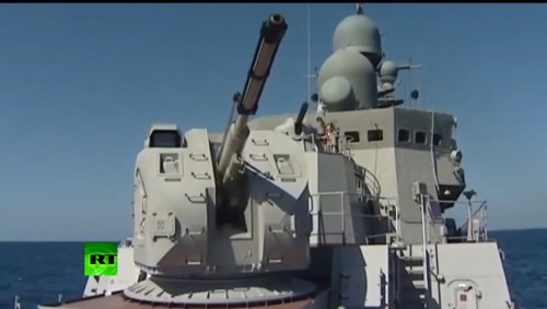 Pháo tàu chiến mới của Nga ngắm vào mục tiêu