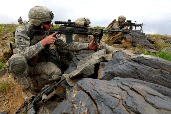 Quân đội Mỹ tấn công Taliban ở Afghanistan (ảnh minh họa)