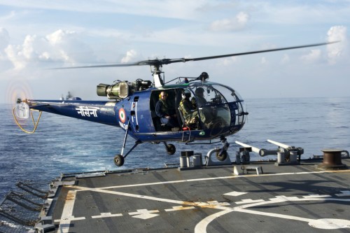 Ngày 27 tháng 7 năm 2014, máy bay Hải quân Ấn Độ hạ cánh trên tàu chiến Mỹ trong cuộc tập trận Malabar 2014