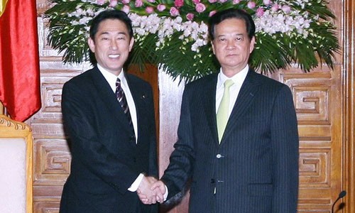 Ngày 1 tháng 8 năm 2014, Thủ tướng Nguyễn Tấn Dũng tiếp Ngoại trưởng Nhật Bản Fumio Kishida