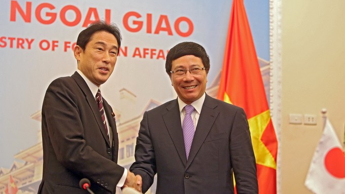 Ngày 1 tháng 8 năm 2014, Phó Thủ tướng kiêm Bộ trưởng Ngoại giao Việt Nam Phạm Bình Minh hội đàm với Bộ trưởng Ngoại giao Nhật Bản Fumio Kishida
