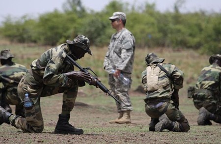 Quân đội Mỹ huấn luyện cho quân đội Mali chống khủng bố