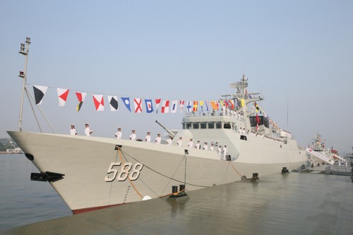 Ngày 8 tháng 8 năm 2014, Trung Quốc biên chế tàu hộ vệ hạng nhẹ Tuyền Châu số hiệu 588 Type 056 cho Hạm đội Đông Hải.