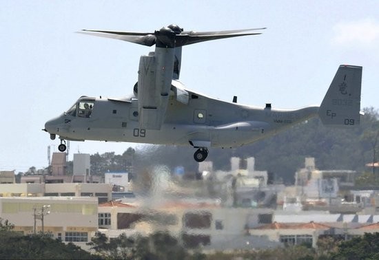 Máy bay vận tải Osprey của Quân đội Mỹ ở Okinawa bay huấn luyện