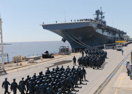 Tàu tấn công đổ bộ lớp America thế hệ mới của Thủy quân lục chiến Mỹ, mới bàn giao chính thức vào tháng 7 năm 2014