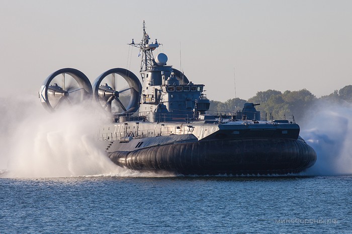 Hạm đội Baltic Nga tập trận (nguồn báo Hoàn Cầu, TQ)