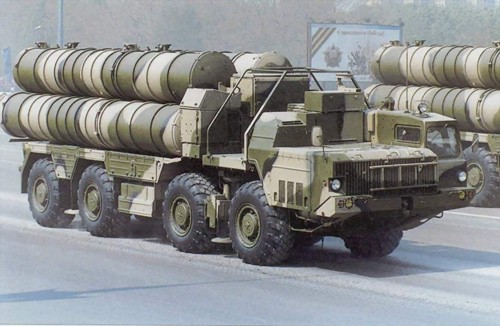 Tên lửa phòng không S-400 Nga (ảnh tư liệu minh họa)