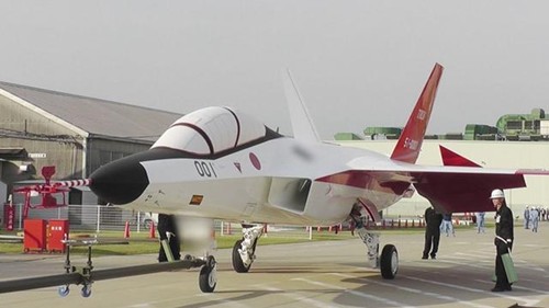 Máy bay nguyên mẫu ATD-X Nhật Bản