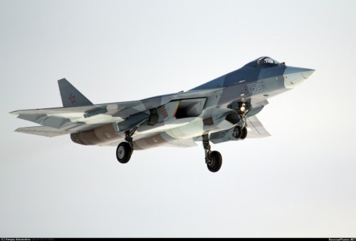 Máy bay chiến đấu tàng hình thế hệ thứ năm T-50 Nga