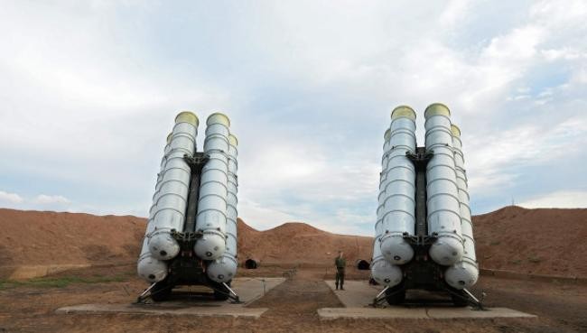 Tên lửa phòng không S-400 Triumf Nga (nguồn Tin tức Tham khảo, TQ)