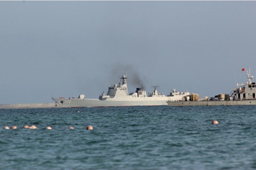 Tàu khu trục tên lửa Côn Minh Type 052D xuất hiện ở quân cảng Hạm đội Nam Hải, Hải quân Trung Quốc