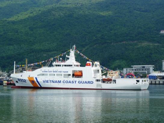 Tàu CSB 8002 của Lực lượng Cảnh sát biển Việt Nam tại cảng Đà Nẵng (nguồn Tân Hoa xã)