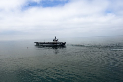 Ngày 22 tháng 8 năm 2014, cụm chiến đấu tàu sân bay USS Carl Vinson Hải quân Mỹ rời San Diego, đến Tây Thái Bình Dương, triển khai ở xung quanh Biển Đông