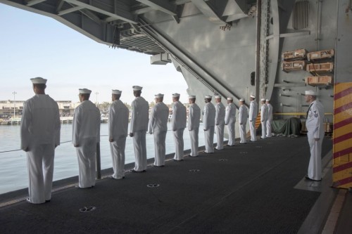 Ngày 22 tháng 8 năm 2014, cụm chiến đấu tàu sân bay USS Carl Vinson Hải quân Mỹ rời San Diego, đến Tây Thái Bình Dương, triển khai ở xung quanh Biển Đông