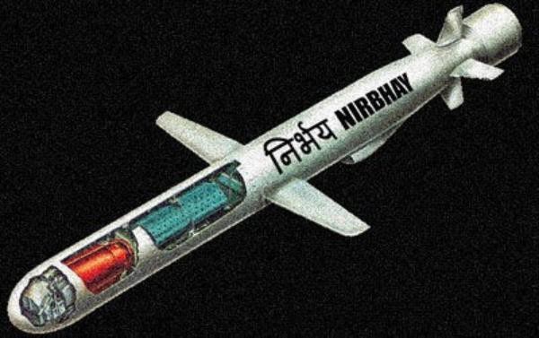 Tên lửa hành trình cận âm Nirbhay Ấn Độ