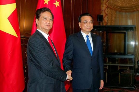 Trước đó, ngày 16 tháng 10 năm 2014, tại Milan, Italia, bên lề hội nghị cấp cao ASEM 10, Thủ tướng Nguyễn Tấn Dũng có cuộc gặp với Thủ tướng Trung Quốc Lý Khắc Cường