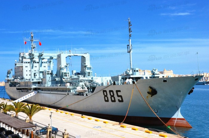 Tàu tiếp tế Thanh Hải Hồ số hiệu 885 lớp Nam Thương, Hạm đội Nam Hải, Hải quân Trung Quốc (ảnh tư liệu minh họa)