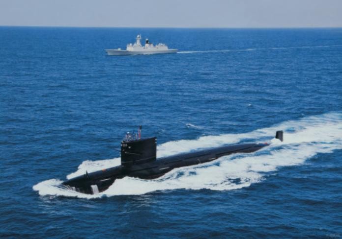 Tàu ngầm hạt nhân tấn công Type 093 Hải quân Trung Quốc (nguồn mạng sina TQ)