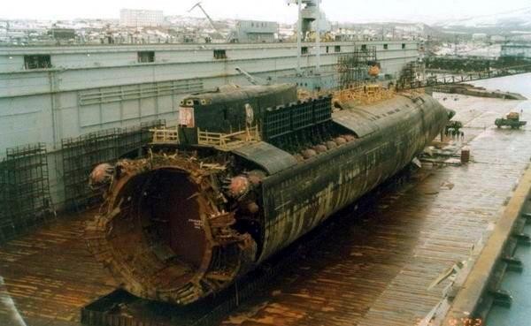 Xác tàu ngầm hạt nhân Kursk, Hải quân Nga (ảnh tư liệu minh họa)