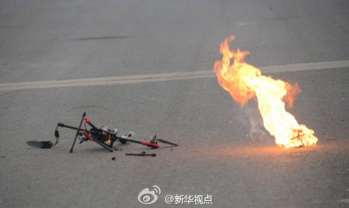 Vũ khí laser của Trung Quốc tiêu diệt máy bay không người lái (nguồn mạng sina Trung Quốc)