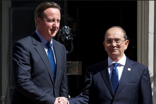 Thủ tướng Anh David Cameron (trái) và Tổng thống Myanmar Thein Sein
