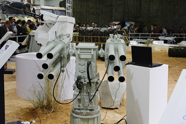 Rocket chống người nhái CS/ARI 55 mm được Trung Quốc khoe ở Triển lãm hàng không Chu Hải 2014
