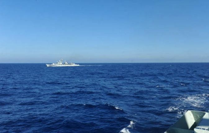 Tàu hộ vệ Hải quân Trung Quốc xâm nhập vùng biển bãi cạn Scarborough (Trung Quốc ăn cướp từ tay Philippines vào năm 2012)