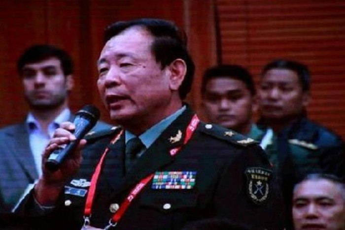 Tại Diễn đàn Hương Sơn lần thứ 5 do Trung Quốc tổ chức, La Viện vặn vẹo Phó Tổng tham mưu trưởng Philippines về vấn đề Biển Đông.