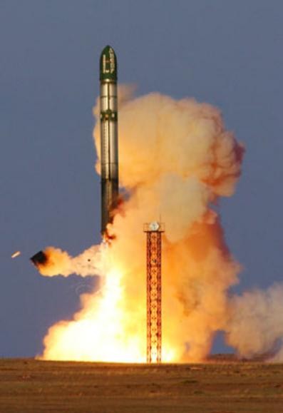 Tên lửa đạn đạo Voevoda Nga