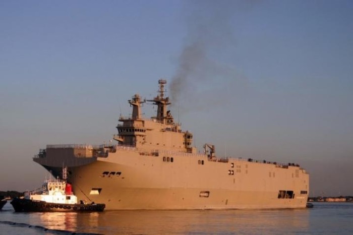 Tàu tấn công đổ bộ lớp Mistral mang tên Vladivostok, Pháp chế tạo cho Nga, nhưng chưa bàn giao