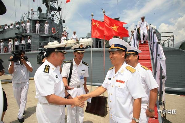 Hai tàu quét mìn của Hải quân Việt Nam cập cảng Trạm Giang, Quảng Đông, tiến hành chuyến thăm Trung Quốc lần đầu tiên (nguồn mạng cnr.cn Trung Quốc)
