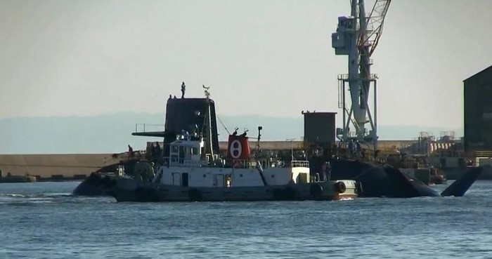 Ngày 8 tháng 10 năm 2014, tàu ngầm Tateryu lớp Soryu Nhật Bản hạ thủy