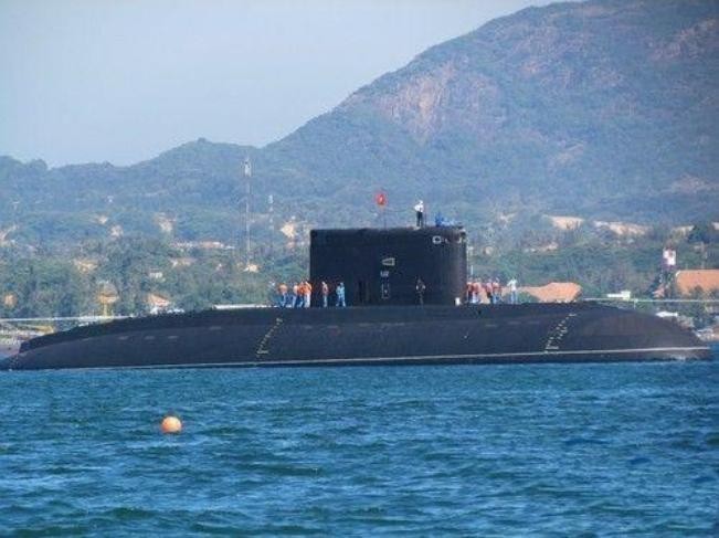 Tàu ngầm lớp Kilo Việt Nam mua của Nga (nguồn mạng news.qq.com)