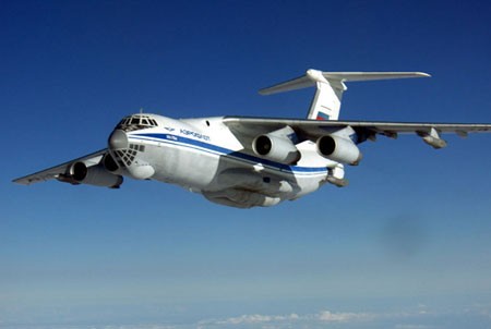Máy bay vận tải IL-76