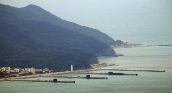 Tàu ngầm hạt nhân Type 093 và Type 094 tại quân cảng của Trung Quốc