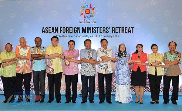 Phó Thủ tướng, Bộ trưởng Ngoại giao Phạm Bình Minh tham dự Hội nghị hẹp Bộ trưởng Ngoại giao ASEAN (AMM Retreat) ngày 28 tháng 1 năm 2015
