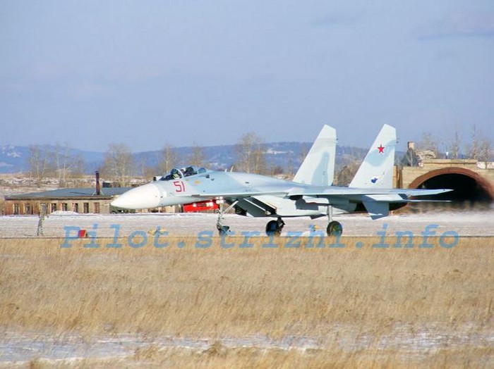 Máy bay chiến đấu đa năng 1 chỗ ngồi Su-27SM3 Nga (nguồn mạng sina TQ)