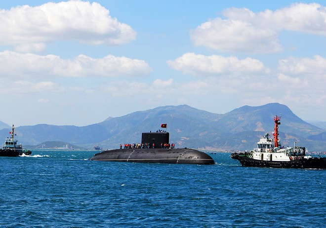Ngày 31 tháng 1 năm 2015, tàu ngầm Hải Phòng HQ 184 vào quân cảng Cam Ranh