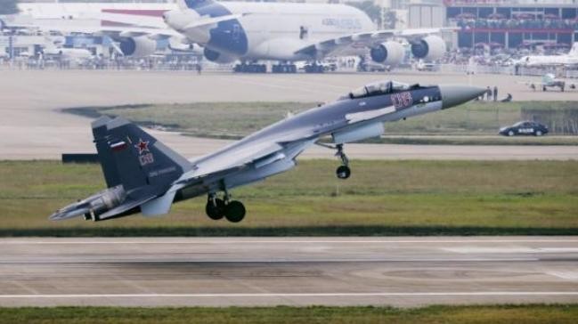 Máy bay chiến đấu Su-35 tại Triển lãm hàng không Chu Hải 2014 Trung Quốc