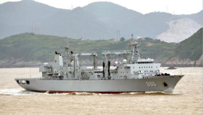 Tàu tiếp tế tổng hợp Thiên Đảo Hồ số hiệu 886 Type 903 Hạm đội Đông Hải, Hải quân Trung Quốc (nguồn mạng sina TQ)